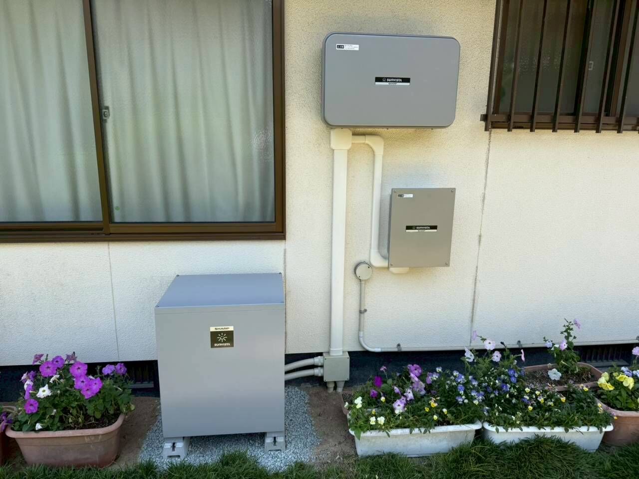 浅口市でシャープ蓄電池と三菱エコキュートの工事を行いました